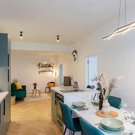 Bnb Slovakia Vazovova Oasis Retreat In アパート *