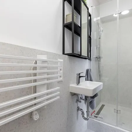 Bnb Slovakia Vazovova Oasis Retreat In アパート *